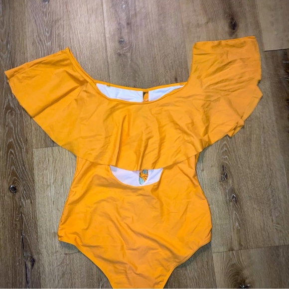 Women's Yellow Off Shoulder Ruffle One Piece Swimsuit Bodysuit Size XXL - Picture 6 of 12
